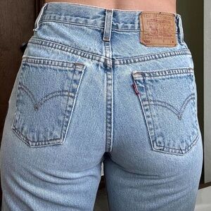 Levi's Women's Classic Blue High Rise Jeans